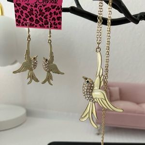 New Betsey Johnson bird earring necklace set